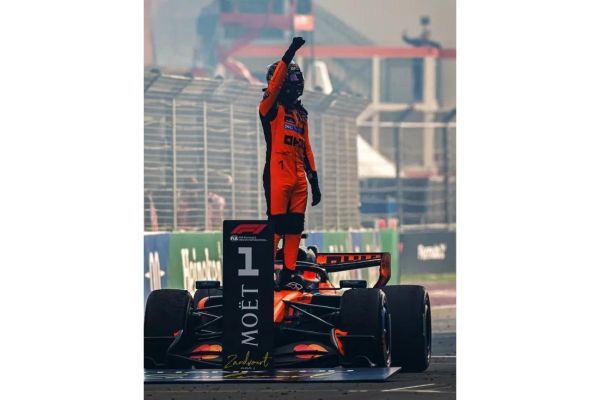 (預購) SPARK 1/18 麥拉倫 McLaren Mastercard F1 Team MCL40 No.1 Winner Dutch GP 2026 18S1279 20261019 SPARK 1/18 麥拉倫 McLaren Mastercard F1 Team MCL40 No.1 Winner Dutch GP 2026 18S1279