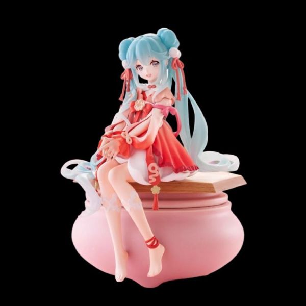(預購) FURYU 景品 初音未來 泡麵蓋 2026 Chinese New Year ver. 2608 20260305 FURYU 景品 初音未來 泡麵蓋 2026 Chinese New Year ver.
