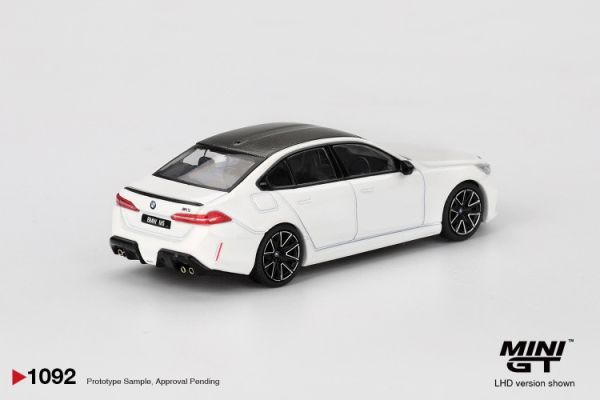 (預購) MINIGT 1/64 寶馬 BMW M5 Alpine White LHD 吊卡版 MGT01092-BL 20251113 MINIGT 1/64 寶馬 BMW M5 Alpine White LHD 吊卡版 MGT01092-BL