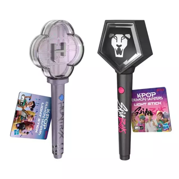 (預購) Hasbro 孩之寶 KPop 獵魔女團 電子應援手燈 HUNTR/X Saja Boys 兩入套組 20260614 Hasbro 孩之寶 KPop 獵魔女團 電子應援手燈 HUNTR/X Saja Boys 兩入套組