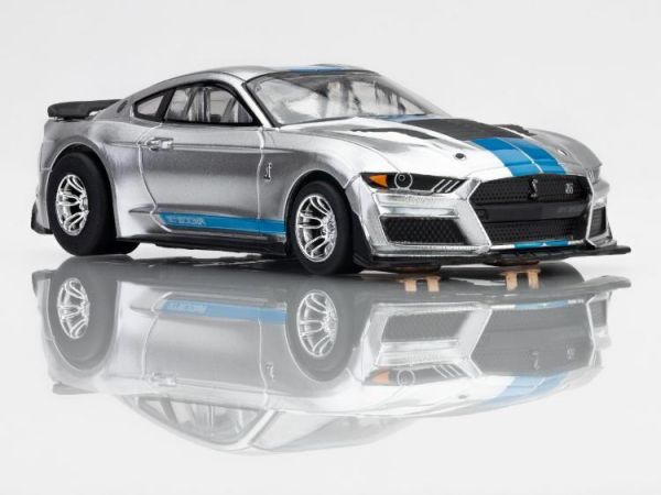 (預購) AFX Mega-G+ 1/64 2022年式 Shelby Mustang GT500KR 銀/藍配色 HO電刷賽車 22099 20260813 AFX Mega-G+ 1/64 2022年式 Shelby Mustang GT500KR 銀/藍配色 HO電刷賽車 22099
