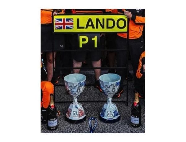 (預購) SPARK 1/43 麥拉倫 McLaren Mastercard F1 Team MCL40 No.1 Winner Dutch GP 2026 S9327 20261019 SPARK 1/43 麥拉倫 McLaren Mastercard F1 Team MCL40 No.1 Winner Dutch GP 2026 S9327