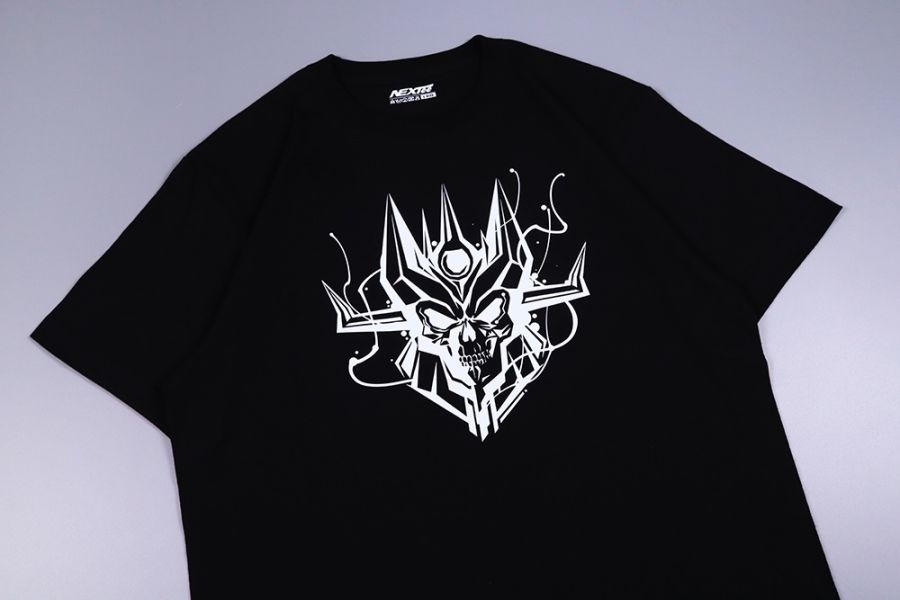 NEXTee 翻轉模玩系列 Metal Demon G.M. 短袖T恤 白色＆黑色 NEXTee 翻轉模玩系列 Metal Demon G.M. 短袖T恤 白色＆黑色
