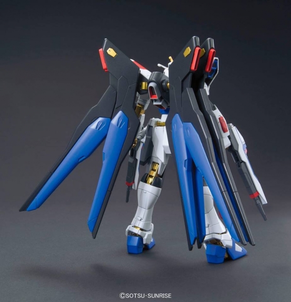 BANDAI 1/144 HGCE 201 攻擊自由鋼彈 機動戰士 鋼彈SEED DESTINY 組裝模型 BANDAI,HG,1/144,機動戰士鋼彈SEED DESTINY,新生攻擊自由,組裝模型,SEED,SEED DESTINY