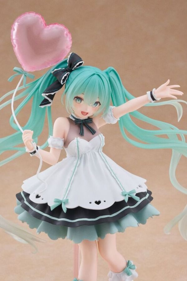 TAITO 景品 初音未來 AMP+ Figure 初音未來 生日 2025 派對Ver. 2509 TAITO 景品 初音未來 AMP+ Figure 初音未來 生日 2025 派對Ver.