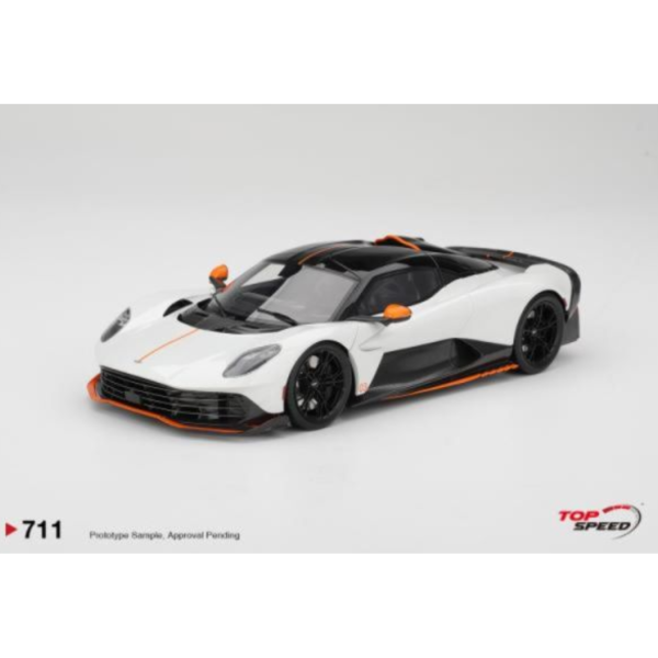 (預購) Topspeed 1/18 奧斯頓·馬丁 Aston Martin Valhalla Lunar White TS0711 20260126 Topspeed 1/18 奧斯頓·馬丁 Aston Martin Valhalla Lunar White TS0711