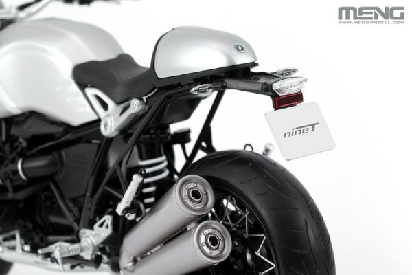 (預購) MENG 1/9 川崎 Ninja ZX-10R 悅色版 組裝模型 20250924 (預購) MENG 1/9 BMW R nineT摩托車 Option 719 鋁原色 悅色版 組裝模型