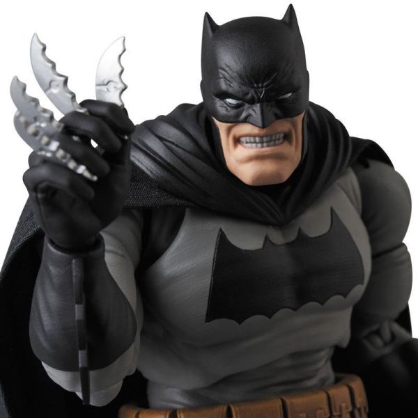 (預購) Medicom Toy MAFEX 蝙蝠俠 黑暗騎士歸來 20260907 Medicom Toy MAFEX 蝙蝠俠 黑暗騎士歸來