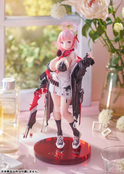 MIMEYOI 1/7 蔚藍檔案 和泉元英美 PVC MIMEYOI 1/7 蔚藍檔案 和泉元英美 PVC