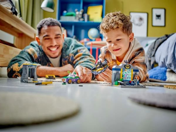 LEGO 樂高 76272 SH-蝙蝠俠﹑蝙蝠女及小丑的蝙蝠洞對決(3) LEGO 樂高 76272 SH-蝙蝠俠﹑蝙蝠女及小丑的蝙蝠洞對決(3)