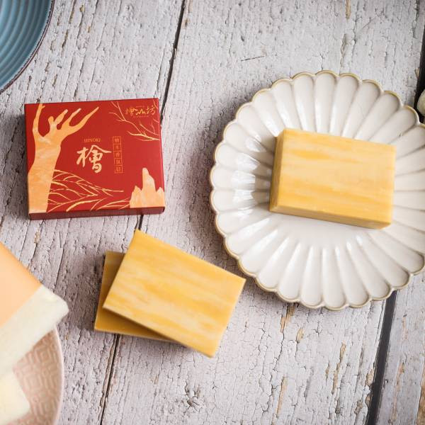 Taiwan Hinoki Nourishing Soap 大甲鎮瀾宮,媽祖遶境,平安皂,媽祖加持,香皂, 檜木, 芬多精, 清潔, 驅蟲, 檜山坊,木木自然,香氛,台灣,檜木精油,保濕,沐浴,天然,木質,玫瑰,蘆薈,保養,送禮,肥皂,防疫,中秋,端午,企業採購,客製化,禮盒,畢業,送禮,特殊工法,家居用品,清香