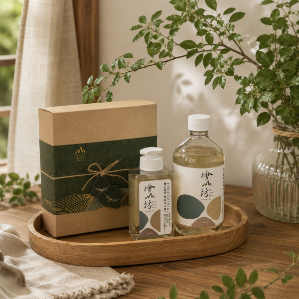 端午款推出【森淨雙瓶組】檜木精油制菌洗手露禮盒 端午禮盒,企業採購,香氛禮盒,客製化禮盒,阿里山福森號,洗手,制菌,檜山坊,木木自然,香氛,台灣,檜木,精油,護手,保濕,植萃,乾洗手,孩童,防疫,病,禮物,天然,生活,健康,保養,中秋,端午,企業採購,客製化,禮盒,畢業,送禮