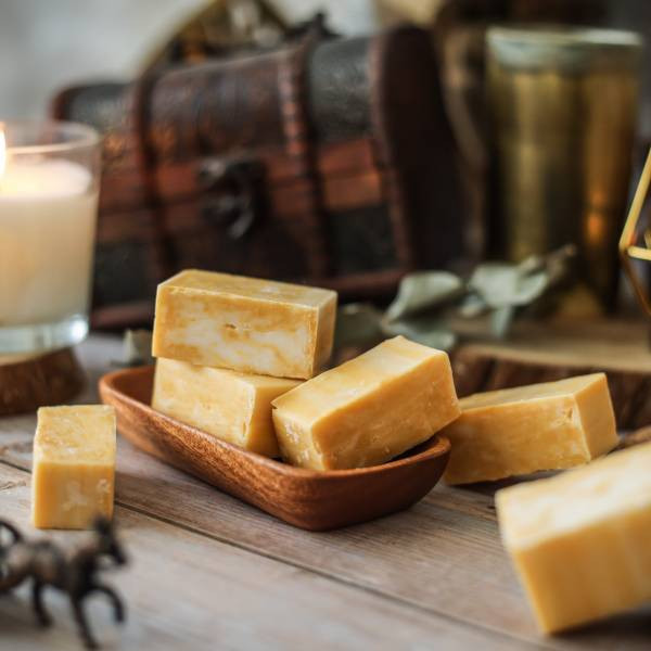 Taiwan Hinoki Nourishing Soap 大甲鎮瀾宮,媽祖遶境,平安皂,媽祖加持,香皂, 檜木, 芬多精, 清潔, 驅蟲, 檜山坊,木木自然,香氛,台灣,檜木精油,保濕,沐浴,天然,木質,玫瑰,蘆薈,保養,送禮,肥皂,防疫,中秋,端午,企業採購,客製化,禮盒,畢業,送禮,特殊工法,家居用品,清香