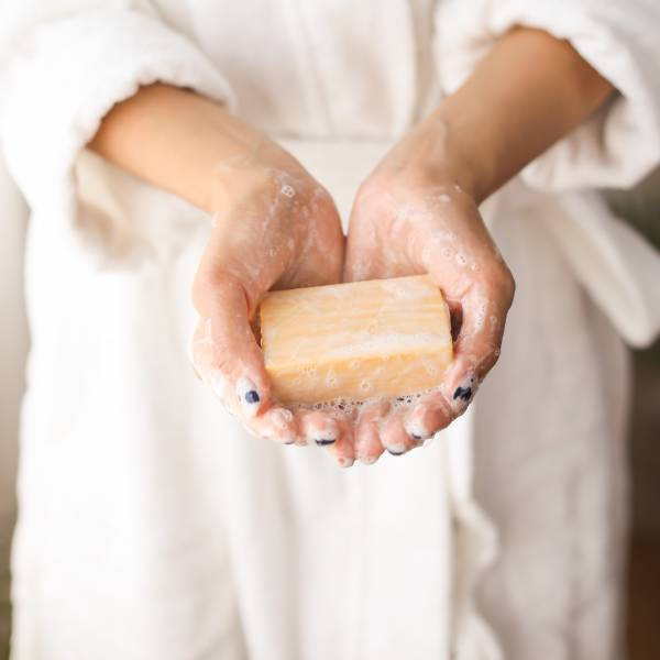 Taiwan Hinoki Nourishing Soap 大甲鎮瀾宮,媽祖遶境,平安皂,媽祖加持,香皂, 檜木, 芬多精, 清潔, 驅蟲, 檜山坊,木木自然,香氛,台灣,檜木精油,保濕,沐浴,天然,木質,玫瑰,蘆薈,保養,送禮,肥皂,防疫,中秋,端午,企業採購,客製化,禮盒,畢業,送禮,特殊工法,家居用品,清香