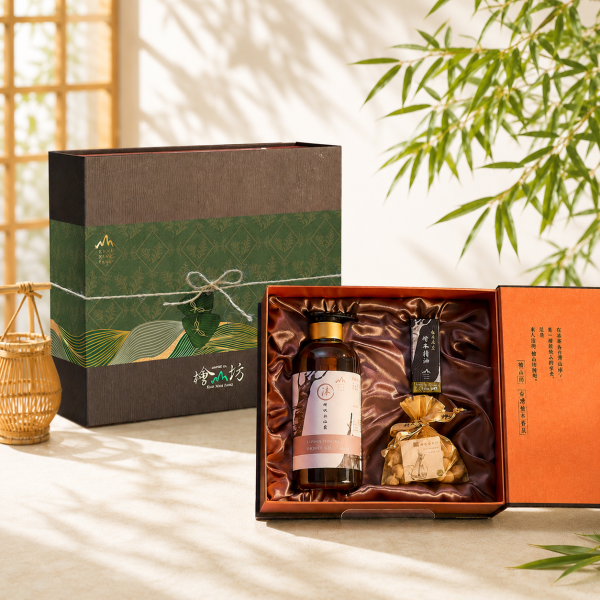 Genuine Hinoki Gift Box 馬年禮盒,人氣禮盒,新年禮盒推薦,企業送禮推薦,ESG,天然精油,精油療效,檜木功效,精油品牌推薦,檜木香氛,檜木精油,檜木沐浴乳,檜木,沐浴, 洗髮,禮盒,檜山坊,木木自然,天然,紓壓,助眠,中秋,端午,企業採購,客製化,禮盒,畢業,送禮,中秋,中秋禮盒,中秋送禮,伴手禮,新年禮盒,新春送禮首選