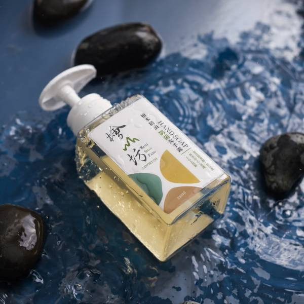 [永續升級] 檜純洗手露50ml - 瓶身含30%麥稈 洗手,制菌,檜山坊,木木自然,香氛,台灣,檜木,精油,護手,保濕,植萃,乾洗手,孩童,防疫,病,禮物,天然,生活,健康,保養,中秋,端午,企業採購,客製化,禮盒,畢業,送禮