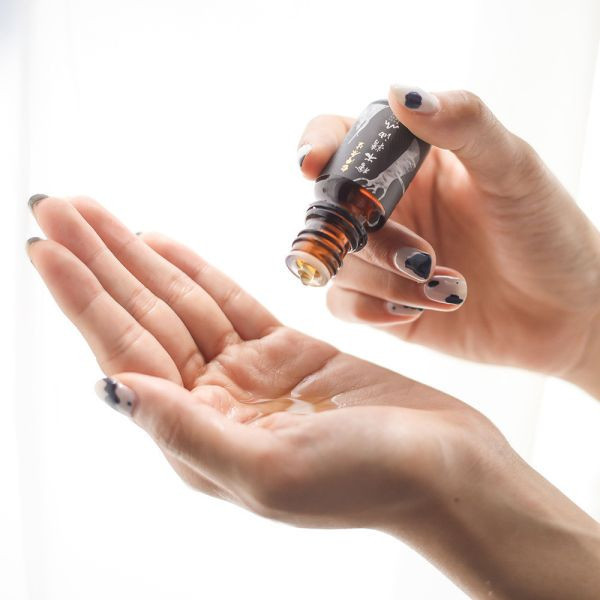 【1111限量優惠，再贈好禮三選一】台灣原生檜木精油10ml四入 (滴瓶)+5ml滾珠瓶 檜山坊,木木自然,芳香療法,香氛,檜木精油,檜木,芬多精,舒壓,薰香,按摩,淨化空氣,助眠,米提飯店,圓山飯店,環保,再生,永續