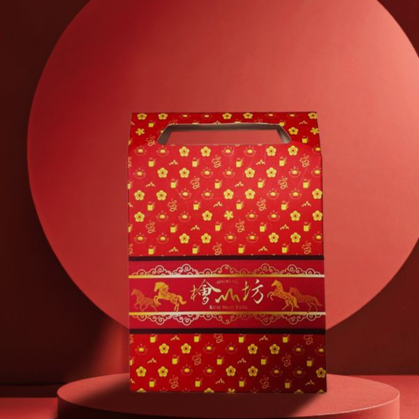 【馬躍新程精緻禮袋】檜木手護組(清爽款護手霜+雙倍滋潤款護手霜+檜木隨身乾洗手) 馬年禮物,天然精油,精油療效,檜木功效,精油品牌推薦,檜木香氛,按摩油,身體油,檜木精油,按摩 油,檜山坊,木木自然,檜木,芳療,保濕,按摩,沐浴,紓壓,木質調,芳香,圓山飯店,刮痧,中秋,端午,企業採購,客製化,禮盒,畢業,送禮,療癒,年節,農曆新年,送禮推薦,天然