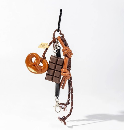 蝴蝶結麵包+磚塊巧克力7件套 蝴蝶結麵包吊飾,巧克力吊飾,7件套,可愛吊飾,LINGWEI,小夥伴系列,麵包吊飾,巧克力配件,療癒小物,包包吊飾