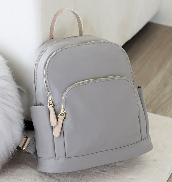 【防盜系列】牛津千層後背包-M款-杏拚棕色 牛津千層後背包,大後背包,A4 後背包,多層收納背包,LINGWEI,大容量背包,牛津布後背包,通勤背包,防潑水背包