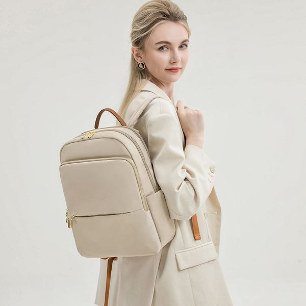 【可放14吋筆電】Signature 雙主袋極簡後背包｜初章杏棕 14吋筆電後背包, 後背托特包, 兩用後背包, 通勤包推薦, 可放筆電包款, 大容量後背包, LINGWEI 後背包, 上班族包包, 旅行後背包