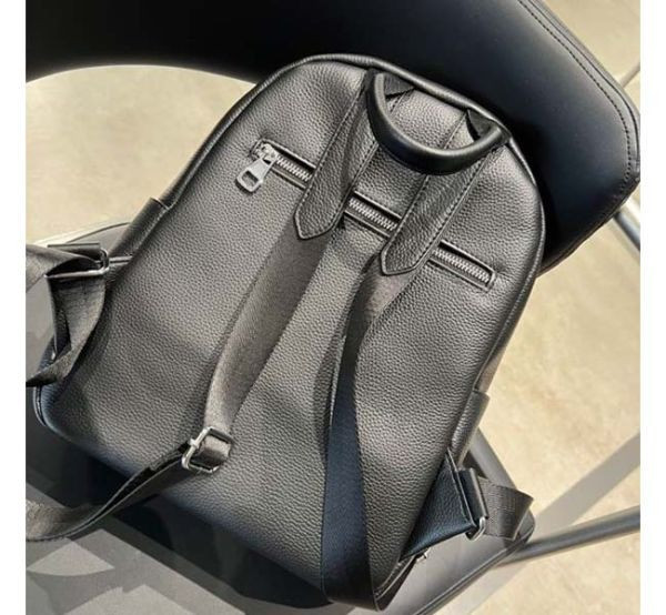 經典頭層牛皮後背包-IPAD款 LINGWEI,後背包,經典牛皮,IPAD款,頭層牛皮,便攜IPAD, 耐久舒適,時尚配件, 商務旅行,可放筆電,筆電後背包