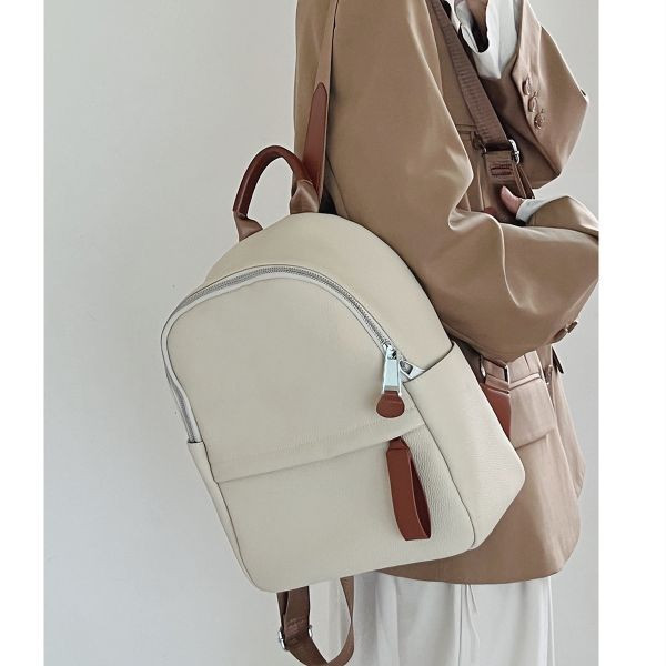 經典頭層牛皮後背包-IPAD款 LINGWEI,後背包,經典牛皮,IPAD款,頭層牛皮,便攜IPAD, 耐久舒適,時尚配件, 商務旅行,可放筆電,筆電後背包