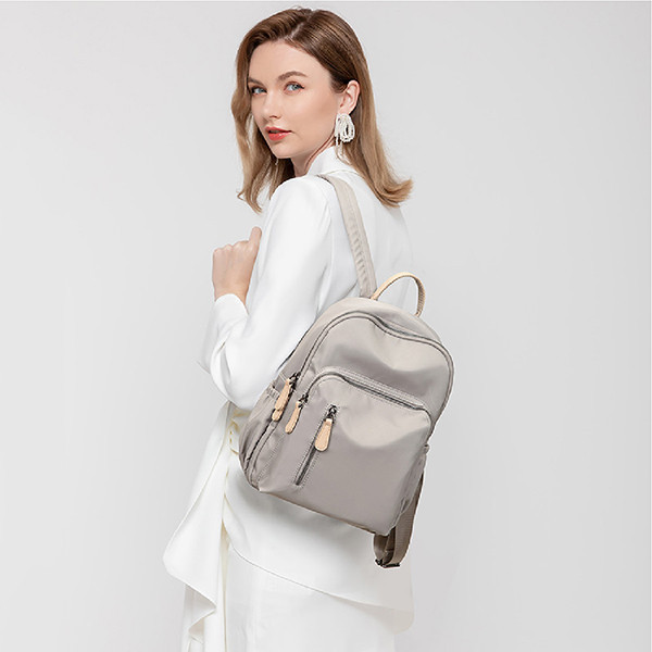 【防盜系列】牛津輕巧防盜後背包-深灰色 牛津千層後背包,多功能收納,防潑水牛津布,7個夾層,時尚設計,高品質材料,耐用背包,便捷旅行,时尚背包,日常使用,後背包