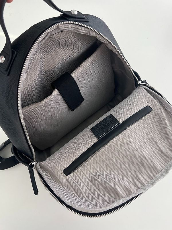 經典頭層牛皮後背包-大款 LINGWEI,後背包,經典牛皮,IPAD款,頭層牛皮,便攜IPAD, 耐久舒適,時尚配件, 商務旅行,可放筆電,筆電後背包,13吋筆電包