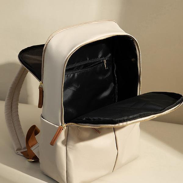 【15吋筆電】Bloom輕量筆電後背包｜初章杏棕 Bloom輕量筆電後背包, 後背托特包, 兩用後背包, 通勤包推薦, 可放筆電包款, 大容量後背包, LINGWEI 後背包, 上班族包包, 旅行後背包