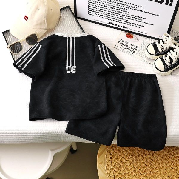 No.06直條紋休閒套裝 