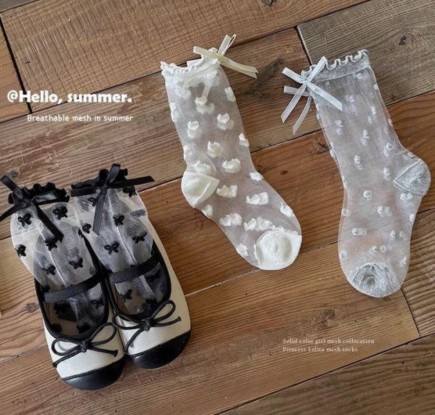 甜美愛心冰絲中筒襪 