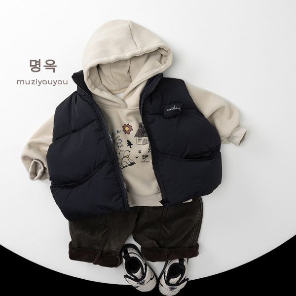 簡約感字母鋪棉立體背心 