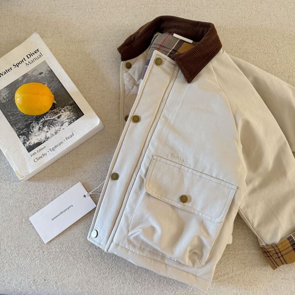 復古風格內裡格紋外套 