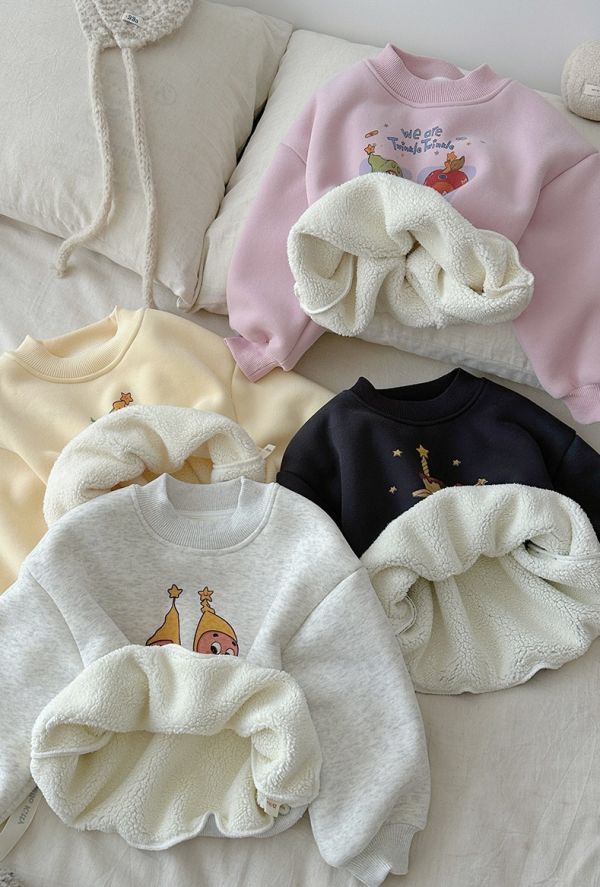 手繪感星星人保暖上衣 