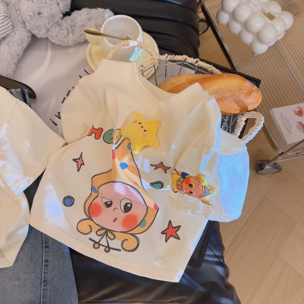 星星人印花短袖米杏tee 