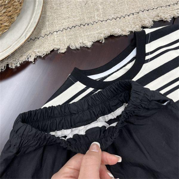 自帶包包黑白紋套裝 