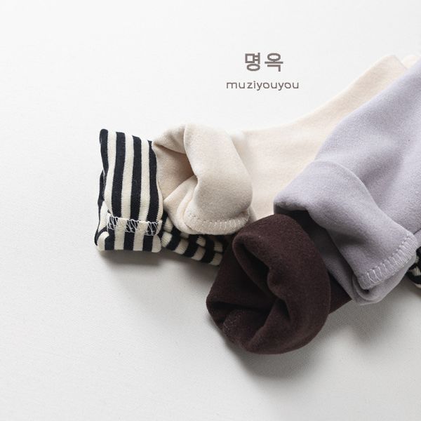 百搭柔軟絨感連帽上衣 