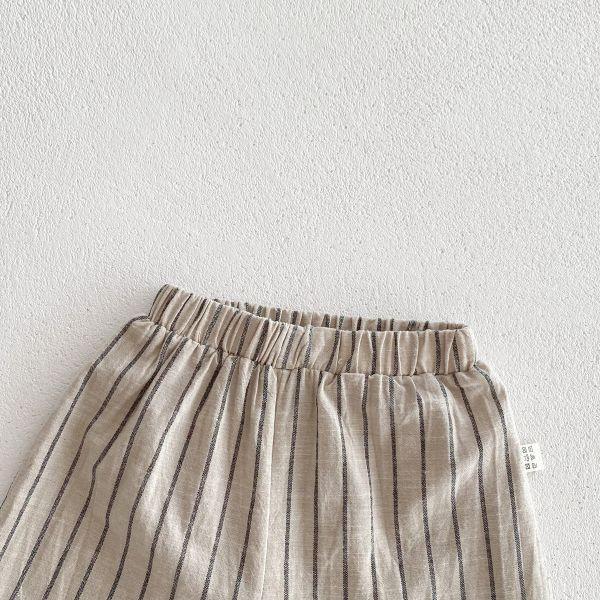 休閒帥氣款！直條紋套裝 