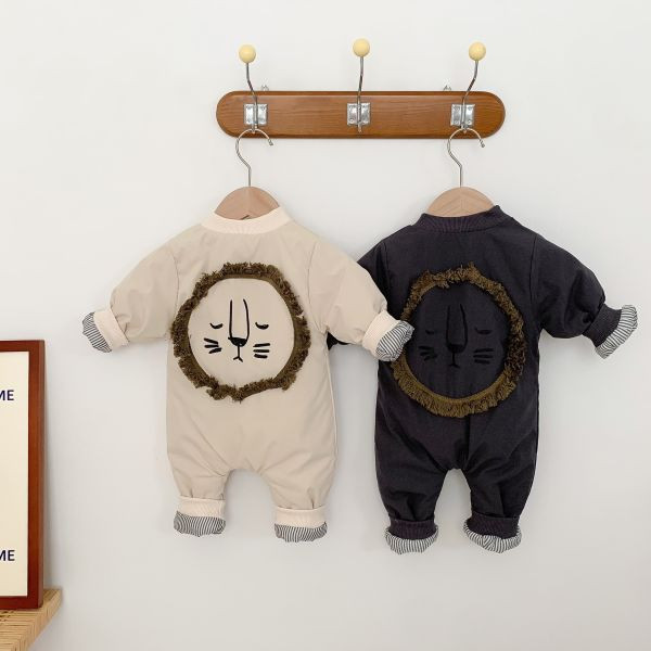 瞇瞇眼獅子連身衣 