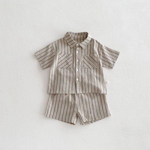 休閒帥氣款！直條紋套裝 