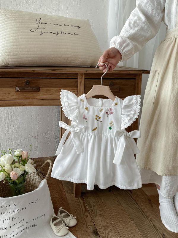 森系花束飛飛袖公主洋裝 