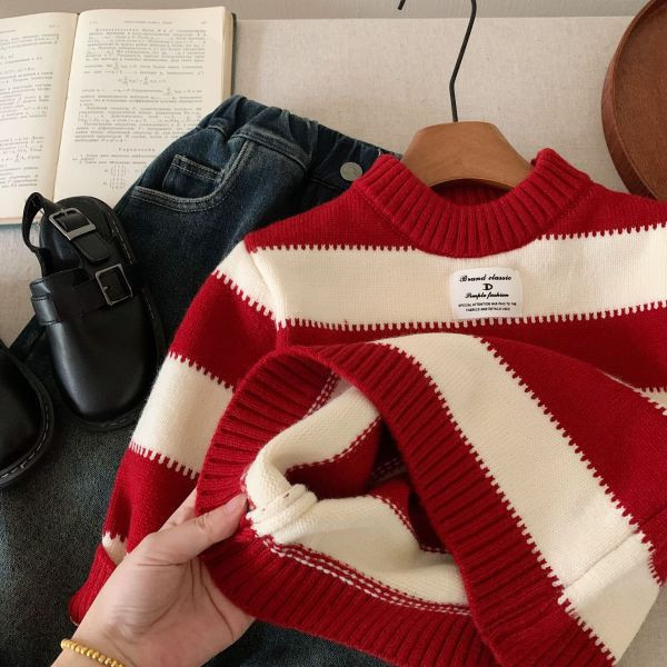 點點紅寬條紋拜年針織上衣 