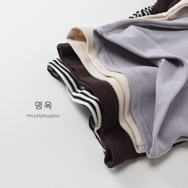 百搭柔軟絨感連帽上衣 