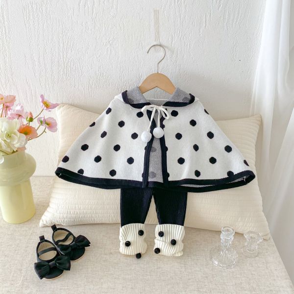 黑白小圓點連帽斗篷 