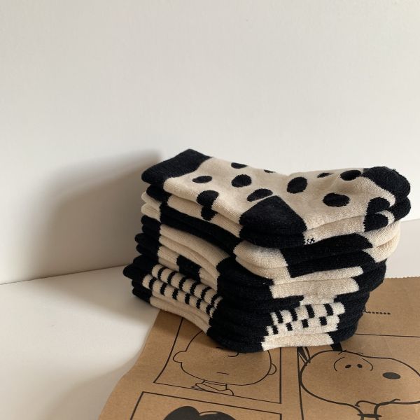 奶油黑白拼色襪｜六入 