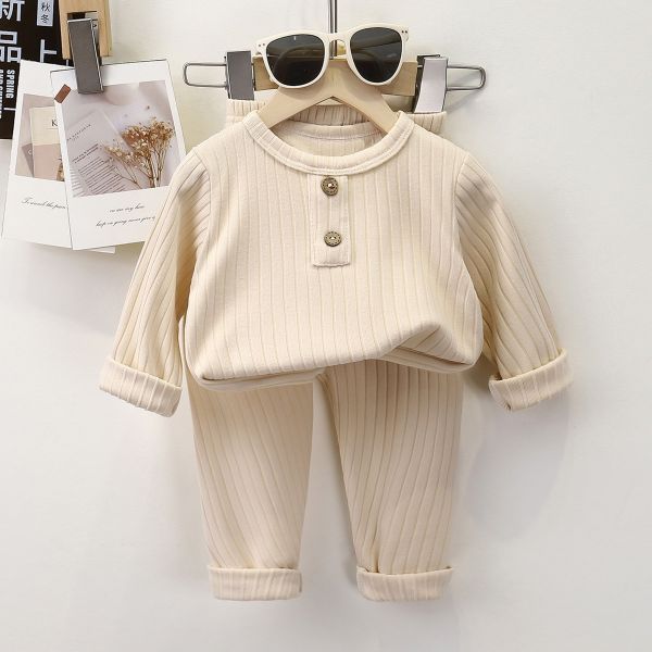 輕暖坑條經典日常套裝 