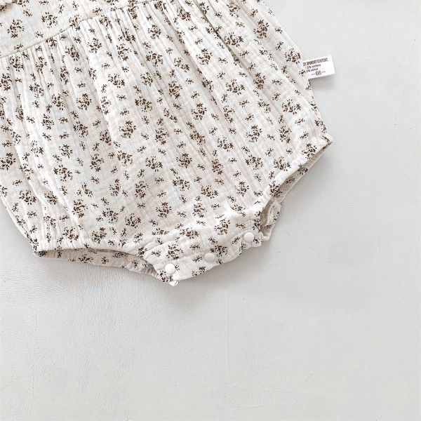 【現貨】蕾絲領滿印碎花包屁｜附帽 