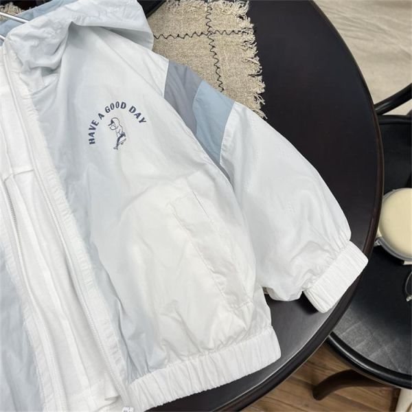 滑板男孩薄款外套 