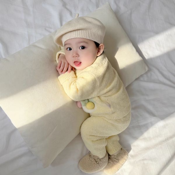 可愛立體球球寶貝針織套裝 